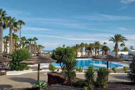 Bonito Apartamento Reformado En Las Coronas Costa Teguise Esterno foto