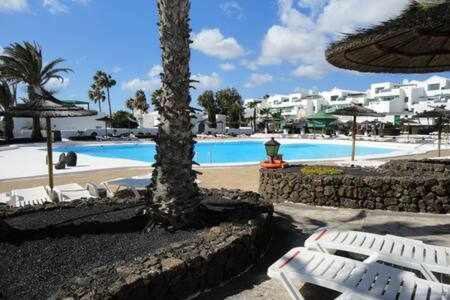 Bonito Apartamento Reformado En Las Coronas Costa Teguise Esterno foto