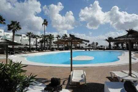 Bonito Apartamento Reformado En Las Coronas Costa Teguise Esterno foto